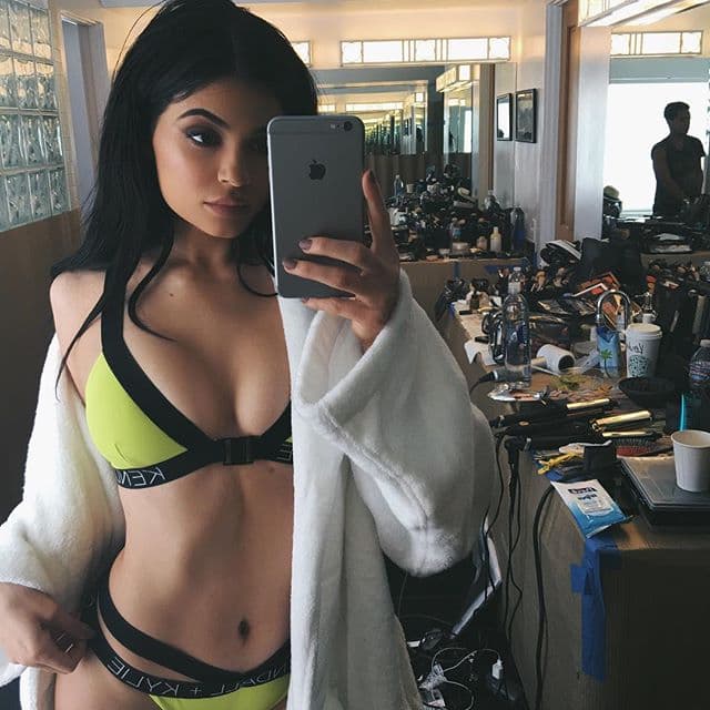 Kylie llega a los 19 años más guapa que nunca.