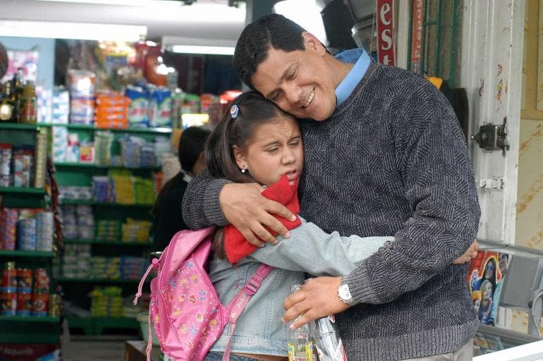 'La alternativa del escorpión' (1992), 'Guajira (1996), 'Golpe de estadio' (1998) y 'Francisco el matemático' (1999), donde interpretó a Octabio Tobón, fueron los primeros trabajos del histrión colombiano.