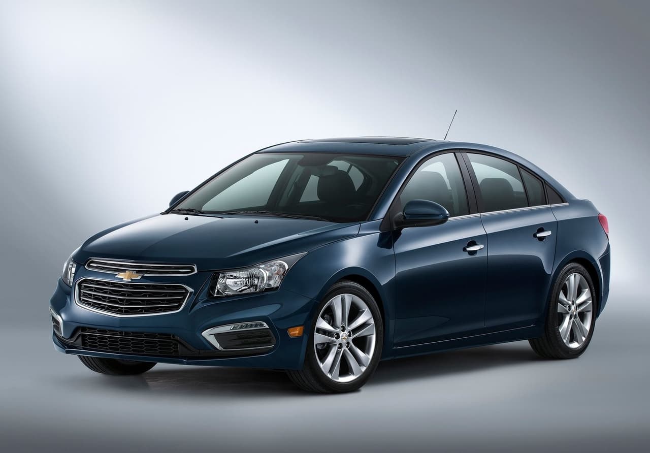 <h3 class="cms-H3-H3"><b>Pete Buttigieg</b></h3>
<br>
<br>En uno de los debates del Partido Demócrata que se llevó a cabo en octubre de 2019, Buttigieg dio a conocer que el carro que conduce actualmente es un Chevrolet Cruze 2015, una unidad específicamente fabricada en la planta de General Motors en Lordstown, Ohio que estuvo operativa entre 1966 y 2019.
<br>