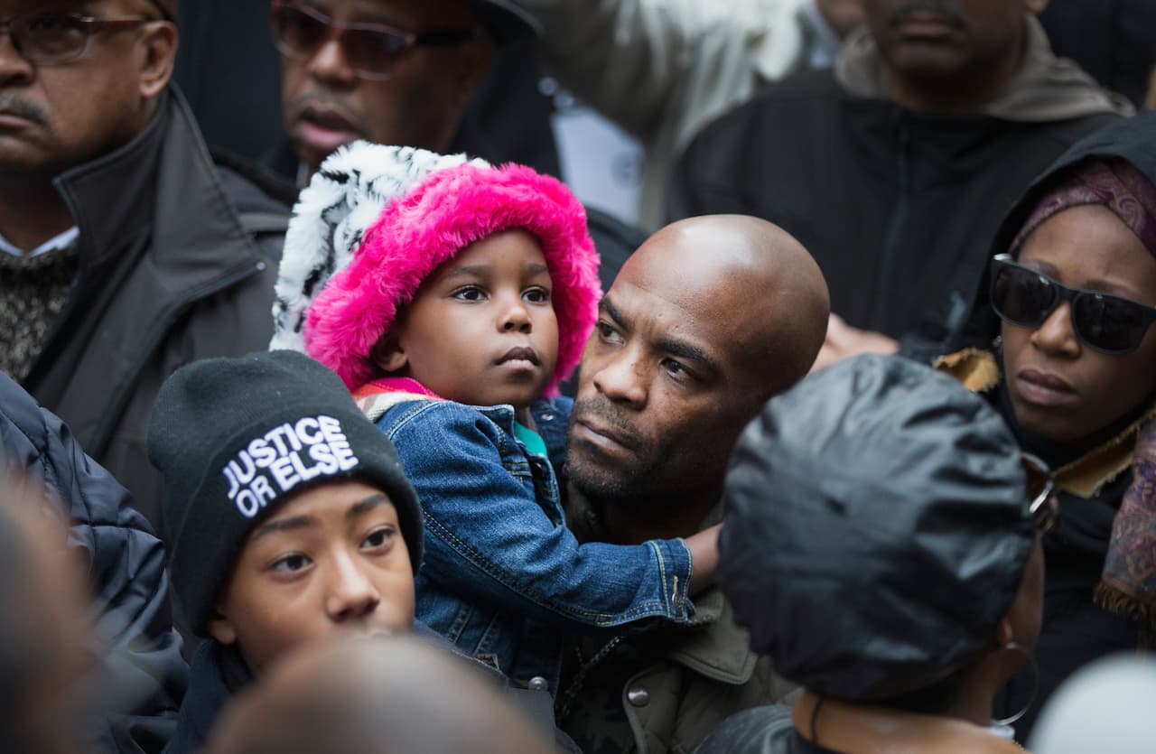 La decisión de investigar fue confirmado a The Associated Press por una persona familiarizada con la decisión.