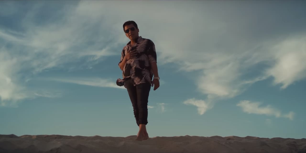 El video se grabó en Baja California Sur, un sitio que le encanta el joven intérprete, pues en esas tierras también grabó el clip con David Bisbal, de la canción 'Probablemente'.