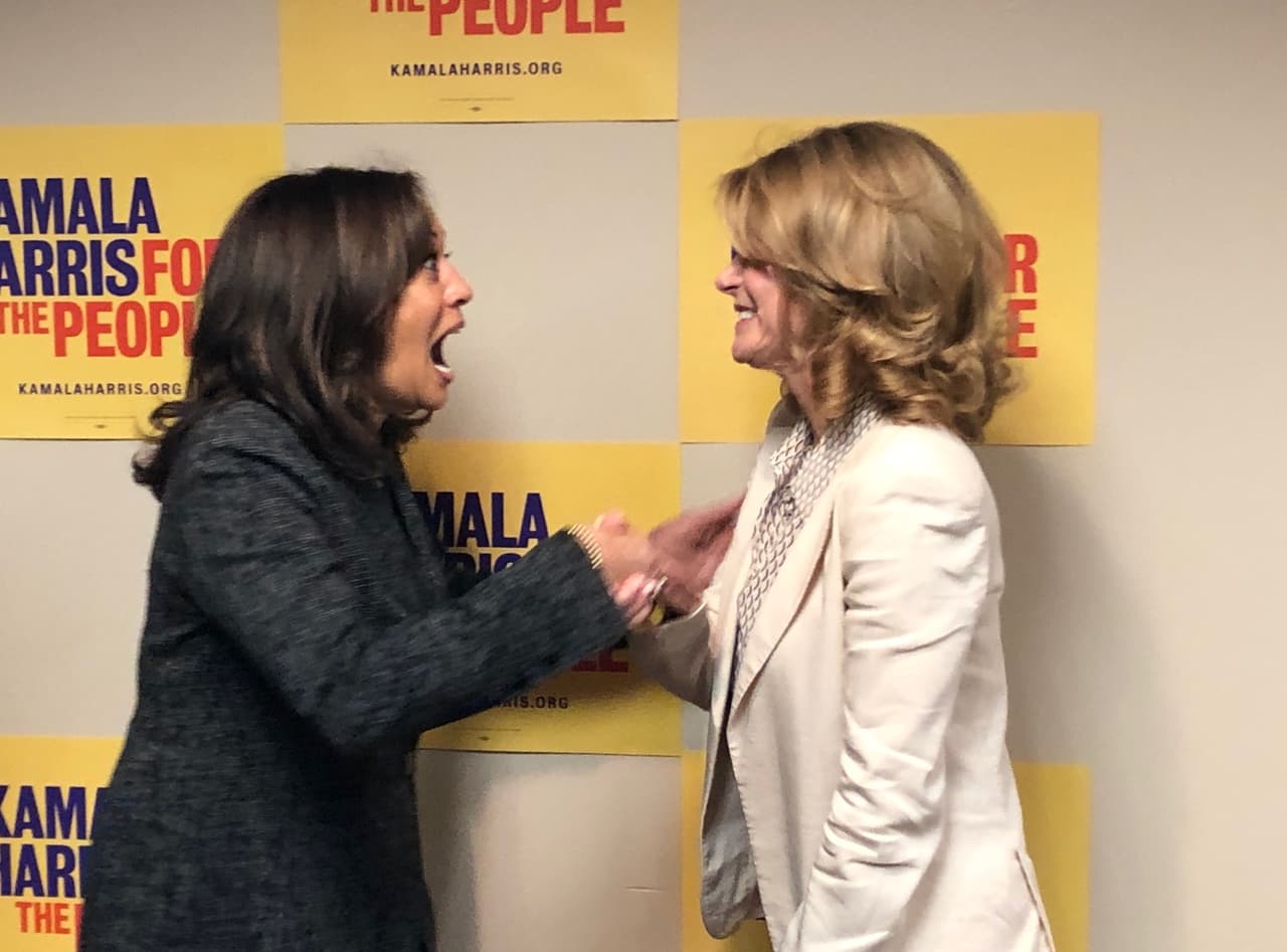 La opositora demócrata de Chip Roy en el distrito 21 de Texas, Wendy Davis, compartió en sus redes una imagen con la senadora Kamala Harris después de concluido el debate, en el que se refirió a 
<a href="https://twitter.com/wendydavis/status/1314006841555386369?s=20" target="_blank">la compañera de fórmula de Joe Biden como "futura MVP". </a>