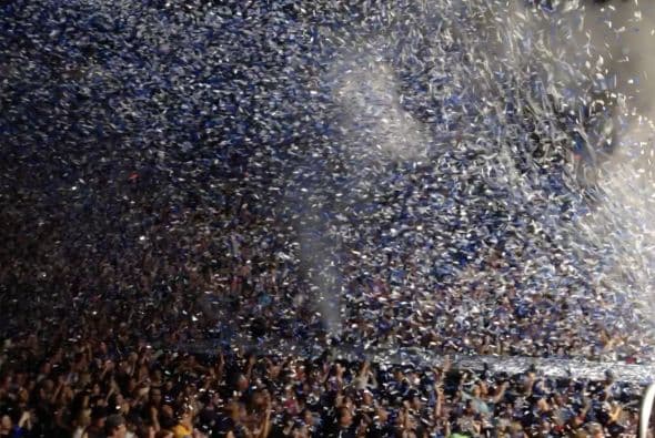 Con el US Airways completamente repleto, Pitbull y Enrique Iglesias hicieron retumbar el centro de Phoenix con un tremendo fiestón que duró más de 3 horas. En el concierto, estaban presentes celebridades como Jessica Cediel del Gordo y La Flaca y William Valdes de Despierta America, entre otros. Durante el show, los fans enloquecieron y corearon los éxitos de ambos artistas. Enrique Iglesias, hasta saltó del escenario para interactuar con su público y tomarse selfies con ellos.