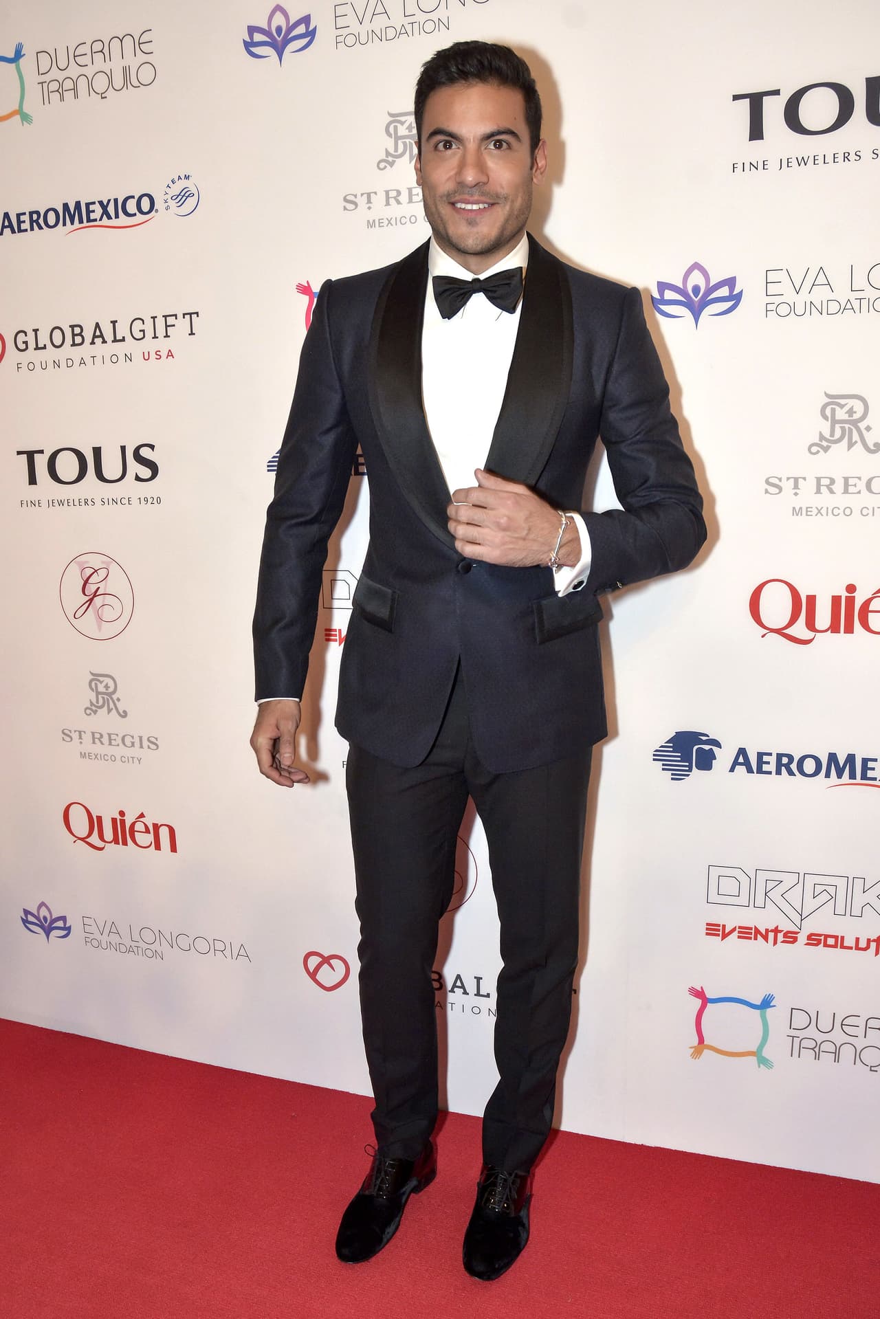 El cantante mexicano coincidió con las ideas de la protagonista de 
<b><a href="https://www.youtube.com/watch?v=wgGKRZ6mp6k" target="_blank">'Esposas desesperadas'</a></b> y expresó su sentir al respecto.