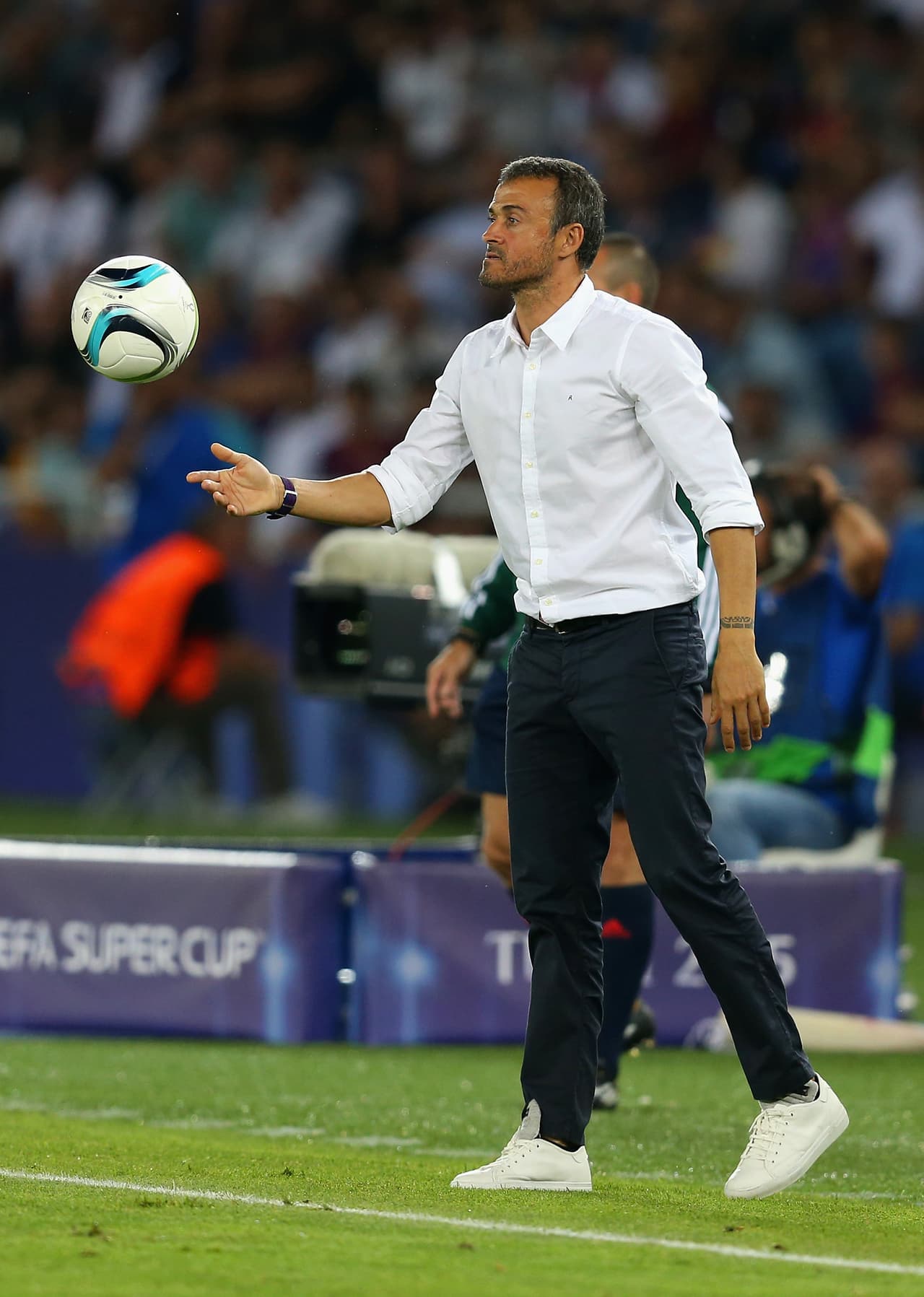 En un partido muy disputado, el Barça le ganó 5-4 al Sevilla con anotaciones de Messi x2, Rafinha, Luis Suárez y Pedro en la final jugada en Tifilis, Georgia.