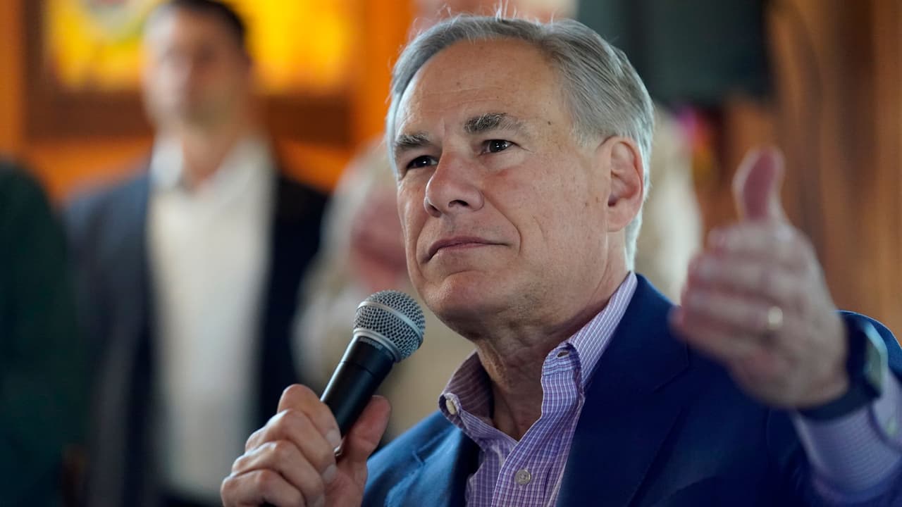 Texas añade a Chicago como destino de inmigrantes expulsados en autobuses