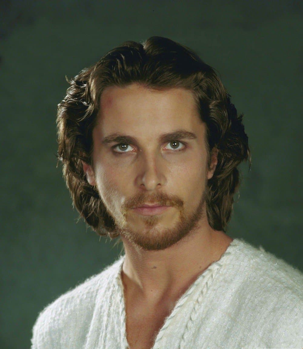 La hisroria narra lo importante que fue María en la vida de Jesús y todos los pasajes que vivieron juntos.