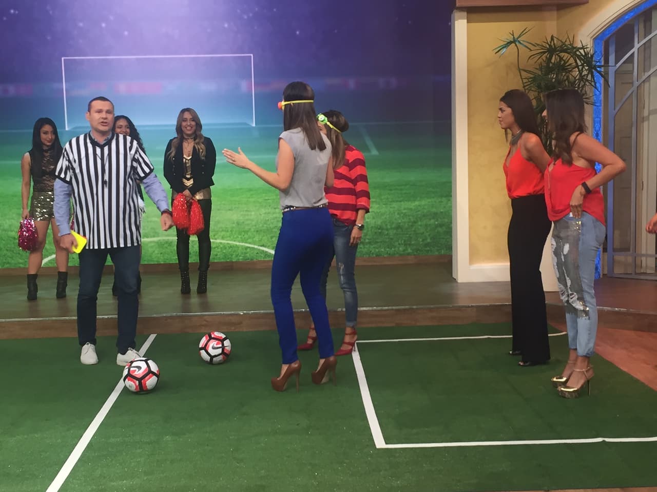 Con las instrucciones de Karla y Alan, Ana logró meter un golazo.