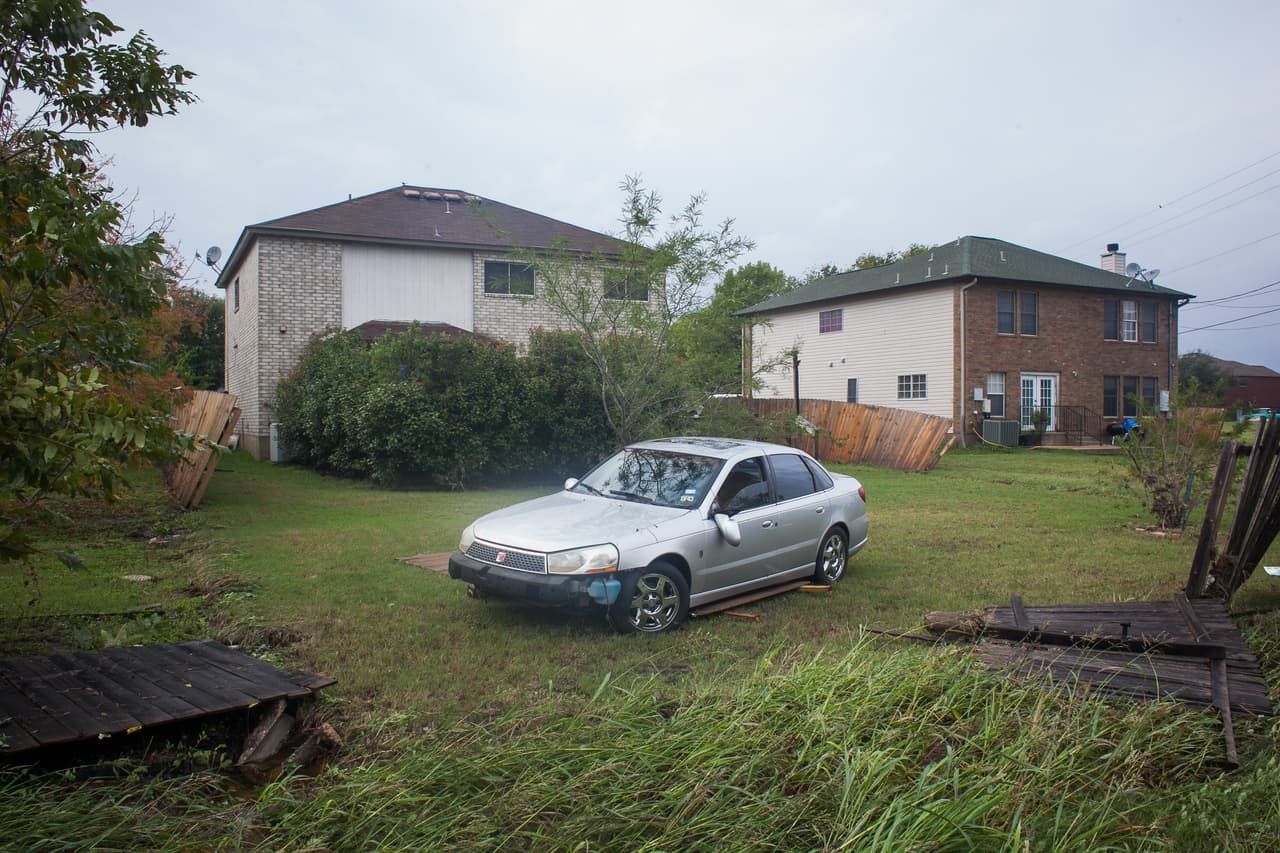 La llegada de fuertes tormentas al centro de Texas dejó cientos de calles de Austin cerradas.