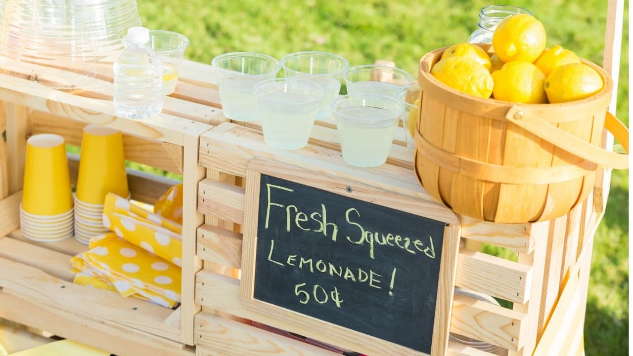 • 
<b>Liberar el puesto de limonada</b>: los jóvenes empresarios de Pensilvania ya no tienen que preocuparse por algunos de los trámites burocráticos que enfrentan los adultos cuando operan una pequeña empresa.
<br>
<br>