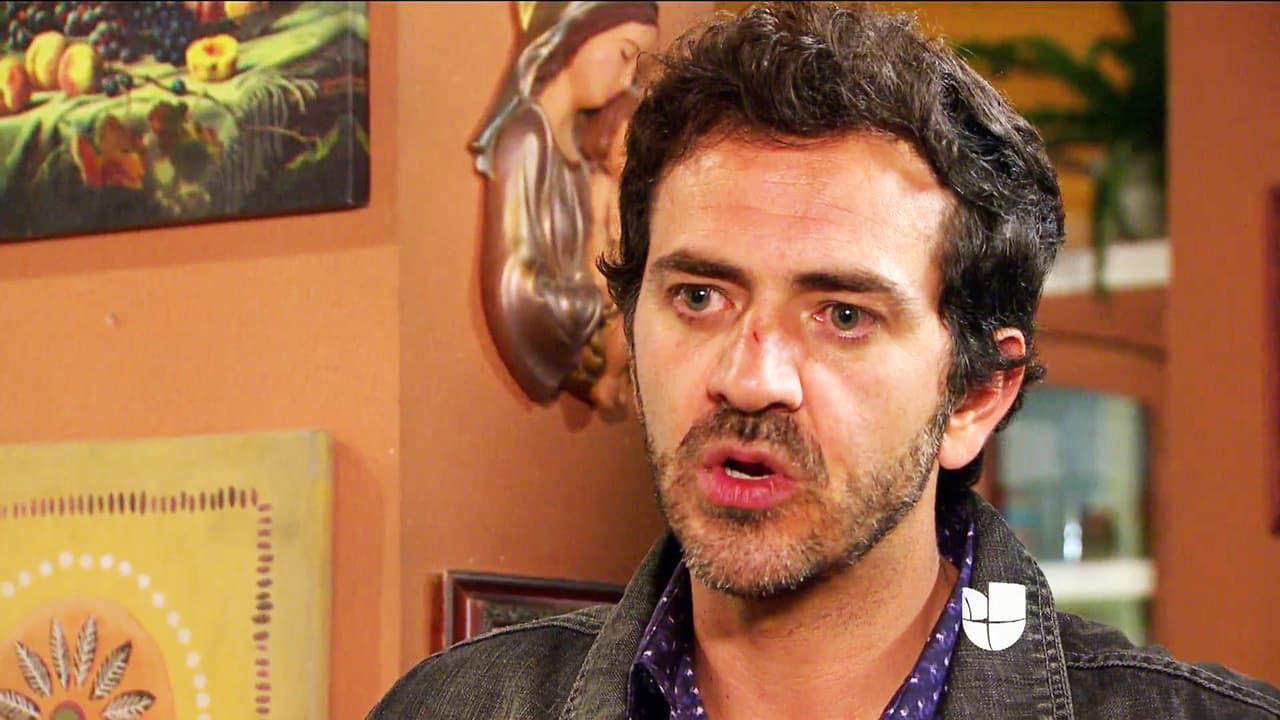 Bueno, el amor es el amor. Estás perdidamente enamorada de él.