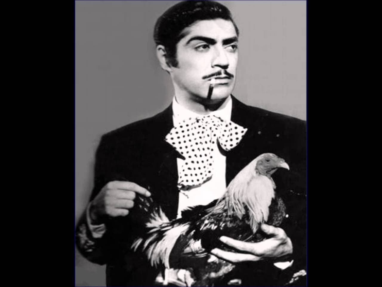 Luis Aguilar, apodado 'El Gallo de oro', también fue un galanazo del cine nacional mexicano y un exitoso cantante de ranchero.