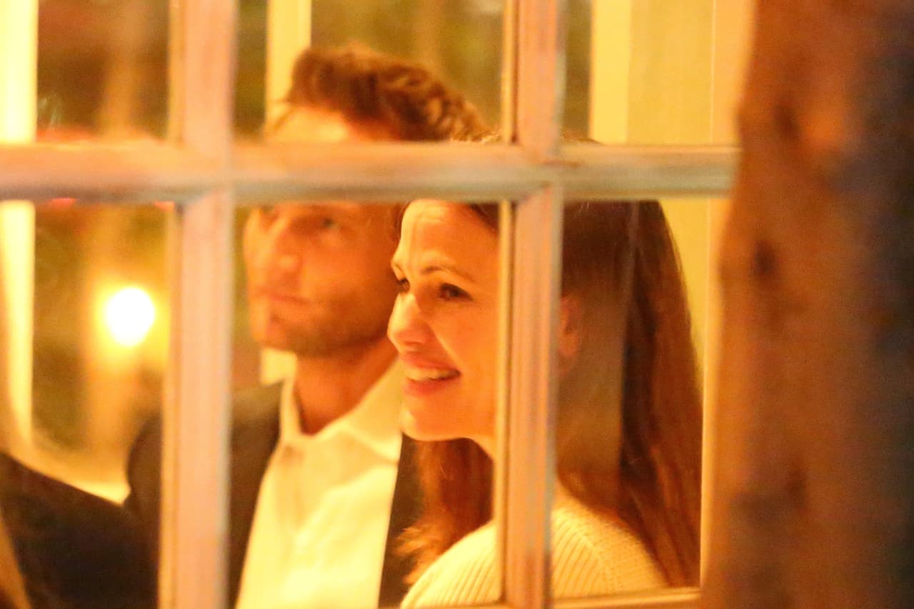 Tras más de tres años de relación con John Miller, Jennifer Garner no ha compartido si tiene planes de llegar al altar con él.