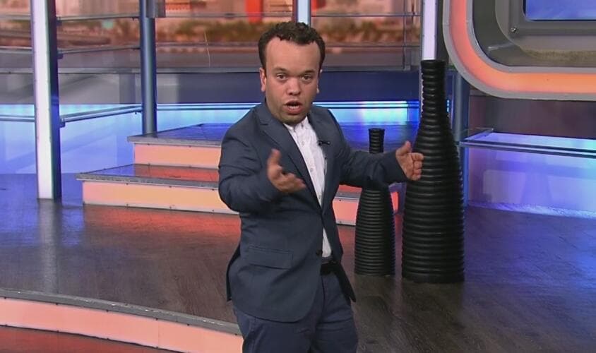 Arrestan a Juan Espinosa por conducir a exceso de velocidad y, presuntamente, bajo los efectos del alcohol