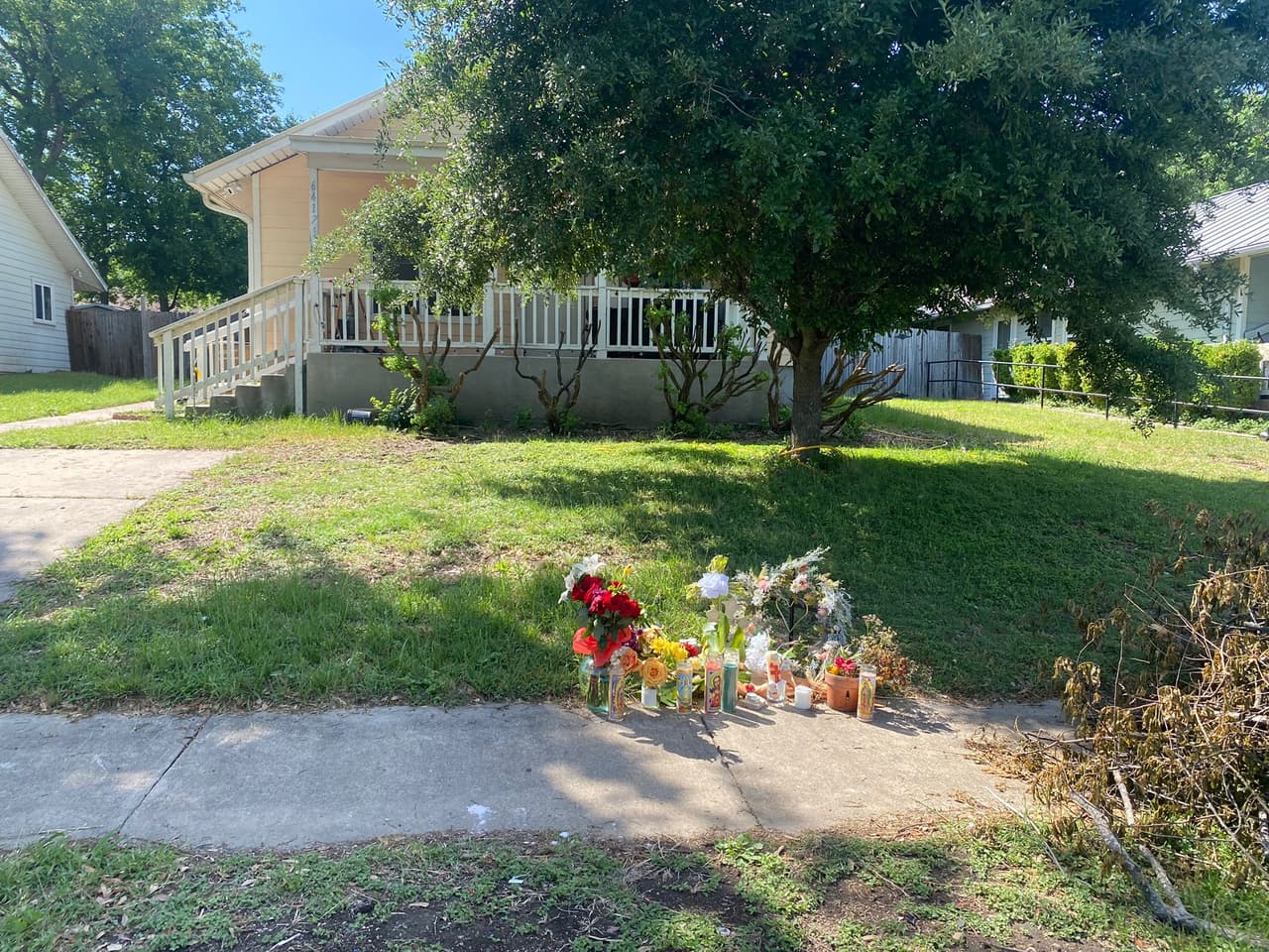 "Por difícil que sea creer que nuestros queridos nos hayan sido arrebatados, ¡su memoria siempre se mantendrá viva a través de familiares y amigos!", aseguró Limón-Rodríguez.