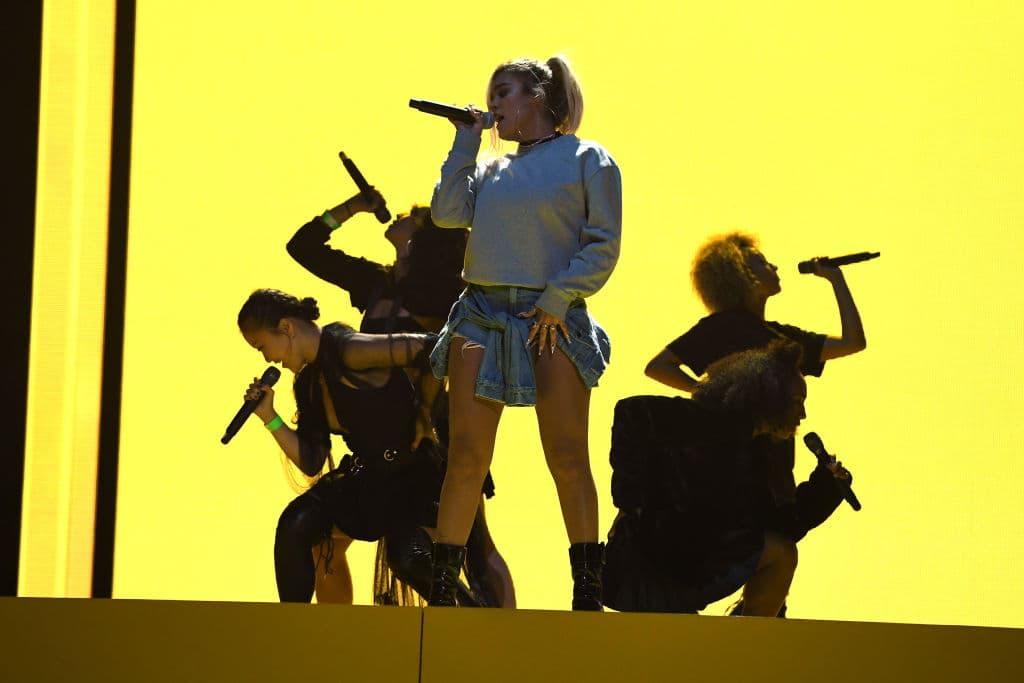 Karol G fue de las que más celebraron sus nominaciones en los Latin GRAMMY y por eso prepara una presentación mágica.