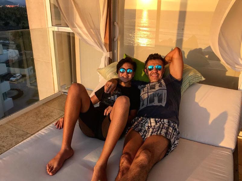 Pineda y Uribe llevan buena relación por el bien de su hijo de 17 años.