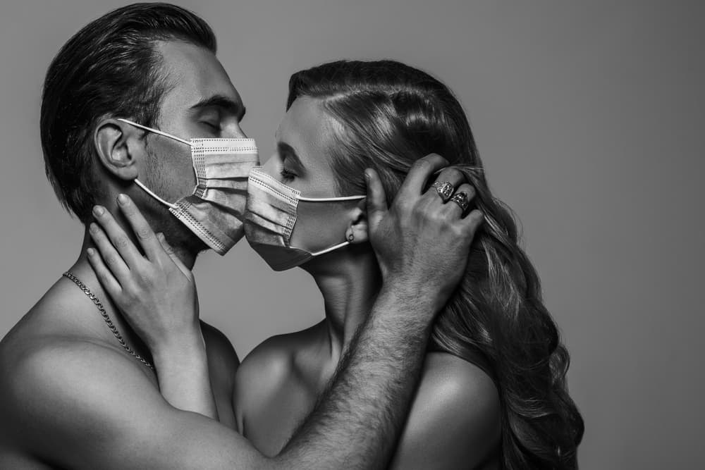 <b>SAGITARIO</b>
<br>Venus hará que florezcan tus encantos y también esa parte del sex appeal, volviéndote irresistible a los demás.
<br>