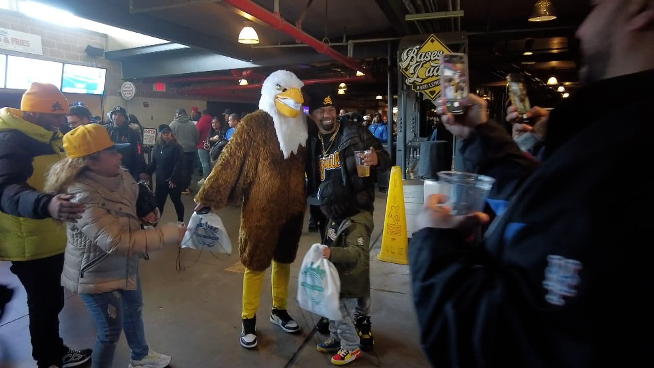 Los primeros dos juegos quedaron 3 a 0 a favor de las águilas y el último celebrado el domingo en la tarde quedó 9 a 6.
<br>