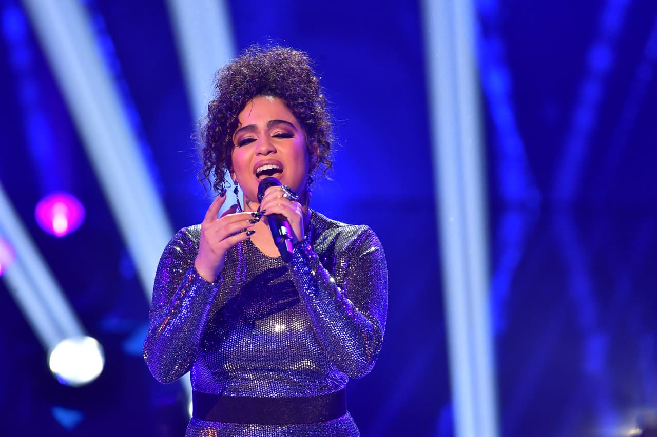 Después de la laringitis que afectó su performance hace tres galas, 
<a href="https://www.univision.com/shows/reina-de-la-cancion/jessica-nunez-la-primera-lastimada-de-reina-de-la-cancion-fotos" target="_blank">Jessica se fracturó el dedo del pie</a>.