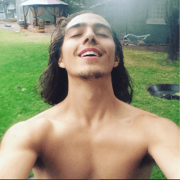 ¿Te gustaría saber cuál es la música que le gusta? Jordan ha revelado que sus géneros favoritos son el jazz y el pop.