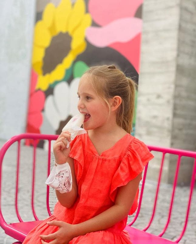 La pequeña ha crecido viendo a sus padres en los foros y ahora también a Elissa, por lo que le entusiasma vivir este tipo de experiencias.
<br>