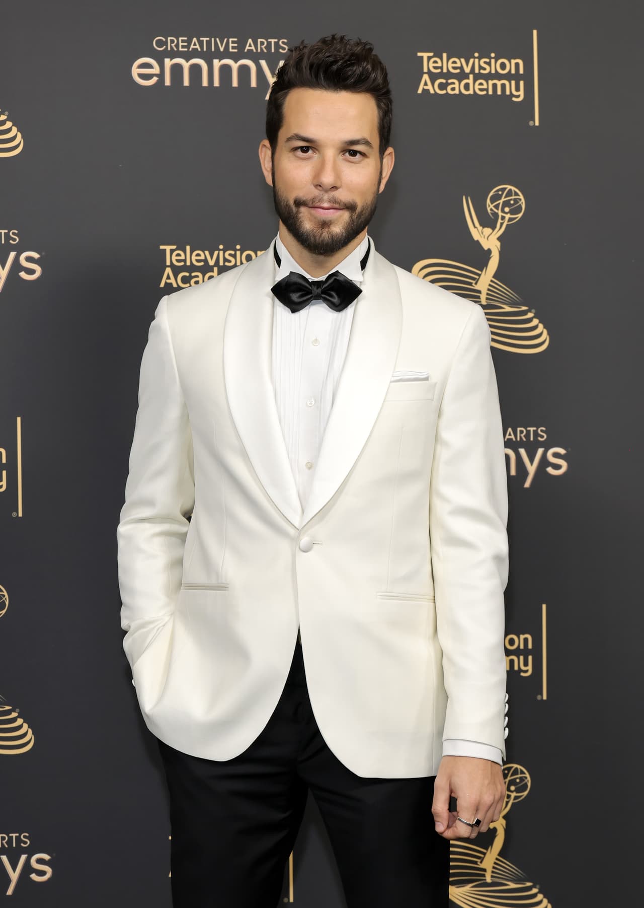 Skylar Astin