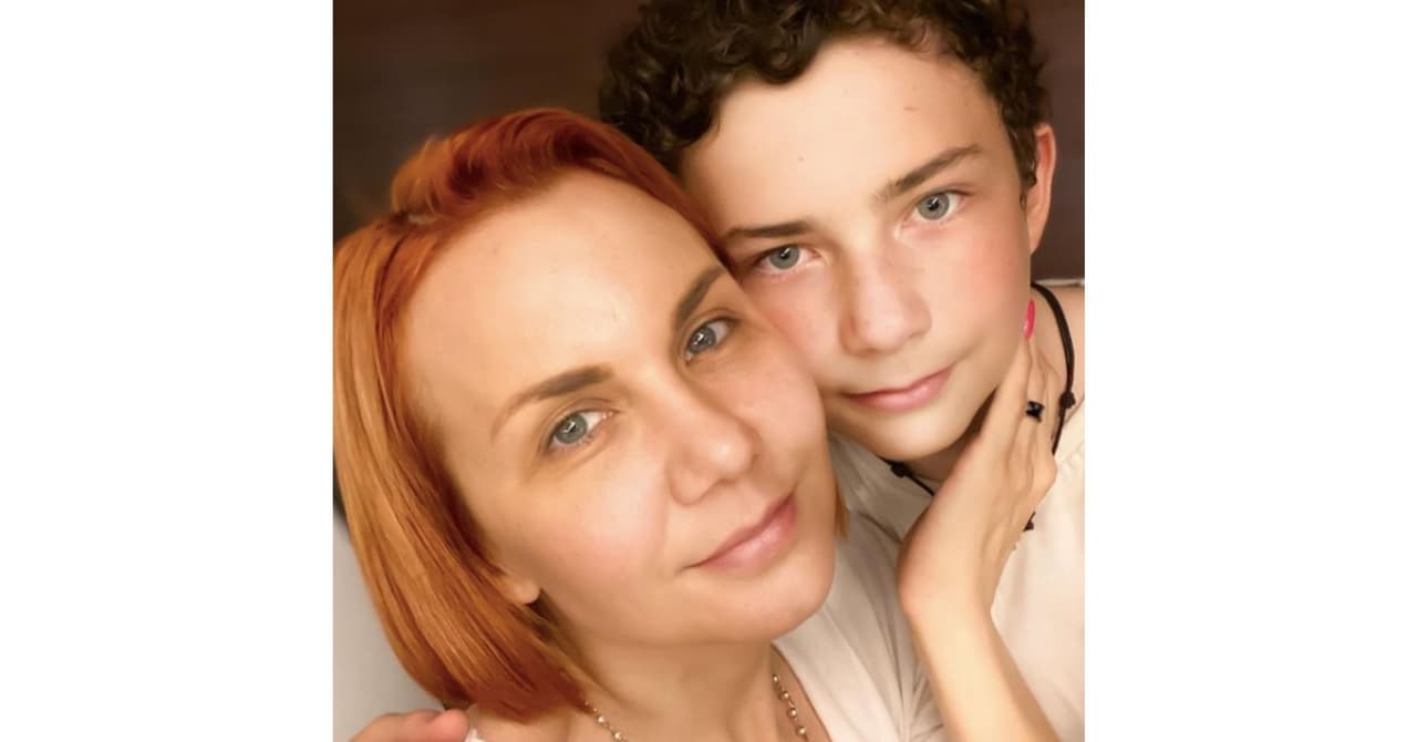 "En mi caso, 
<b>yo lo probé hasta que tenía 18 años,</b> y en mi casa es lo mismo". 
<br>