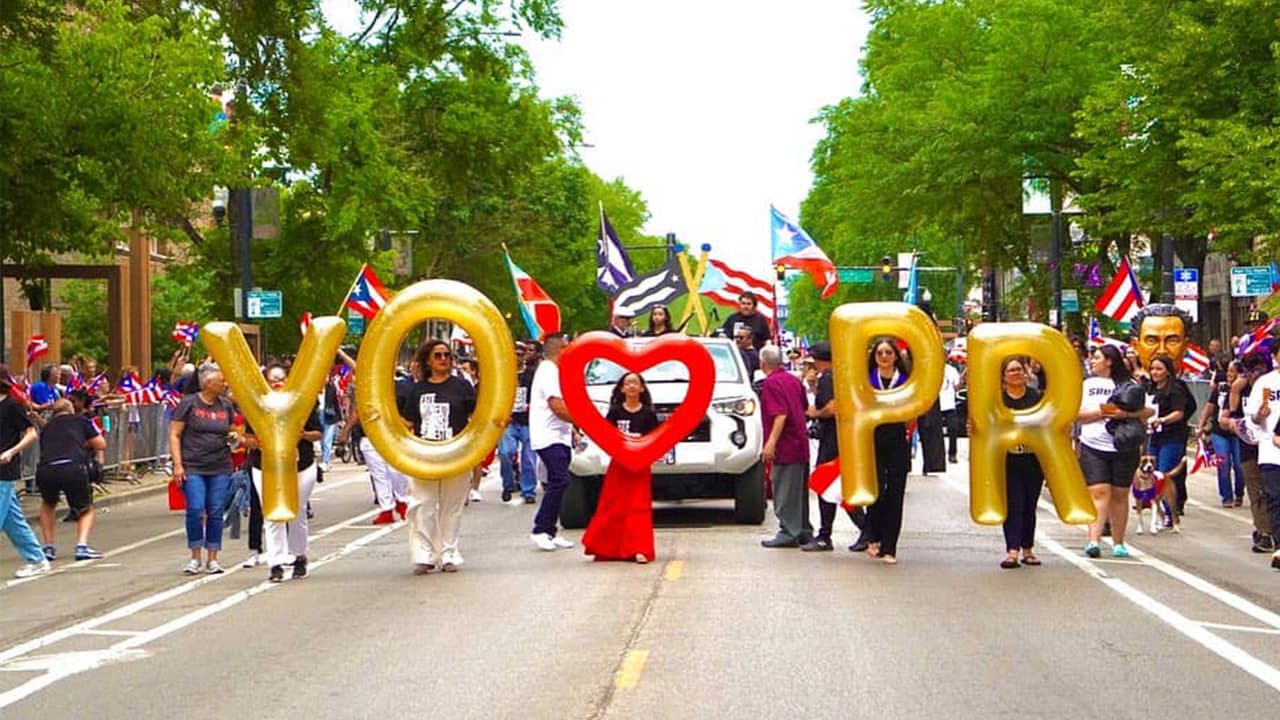 <b>Fiesta Boricua</b>
<br>El sábado 3 y domingo 4 de septiembre se realizará la edición 29 de Fiesta Boricua, en Humboldt Park. La cita es en Division y California para disfrutar de música, gastronomía y baile. Si deseas
<a href="https://www.facebook.com/events/1261972647675088/" target="_blank">más información puedes consultar este evento</a>.