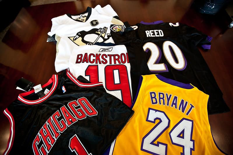 Compre productos directamente del titular de la marca comercial o de minoristas autorizados.