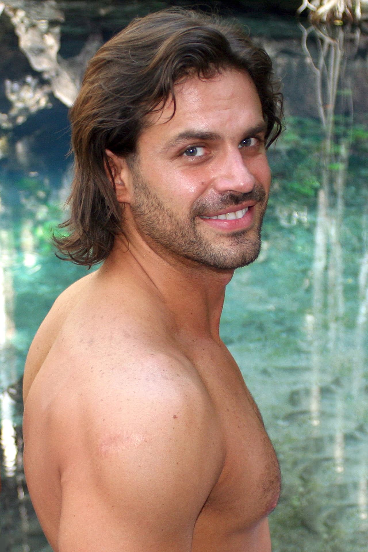 Enamoró al público femenino con este papel. ¡Se veía guapísimo!