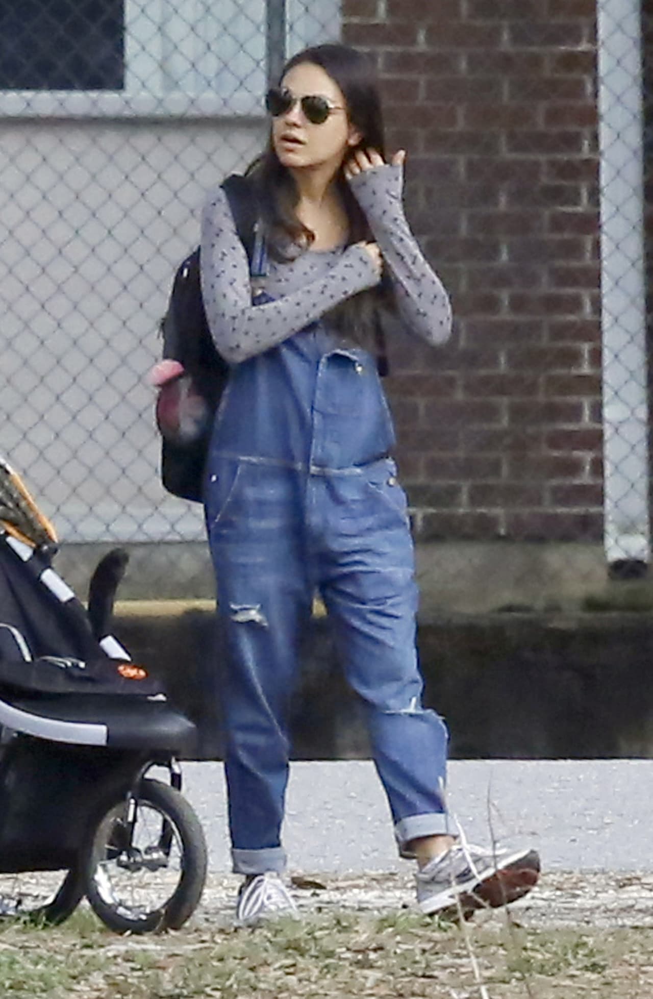 Ya que es en esta cuidad donde Mila se encuentra filmando su nueva peli.