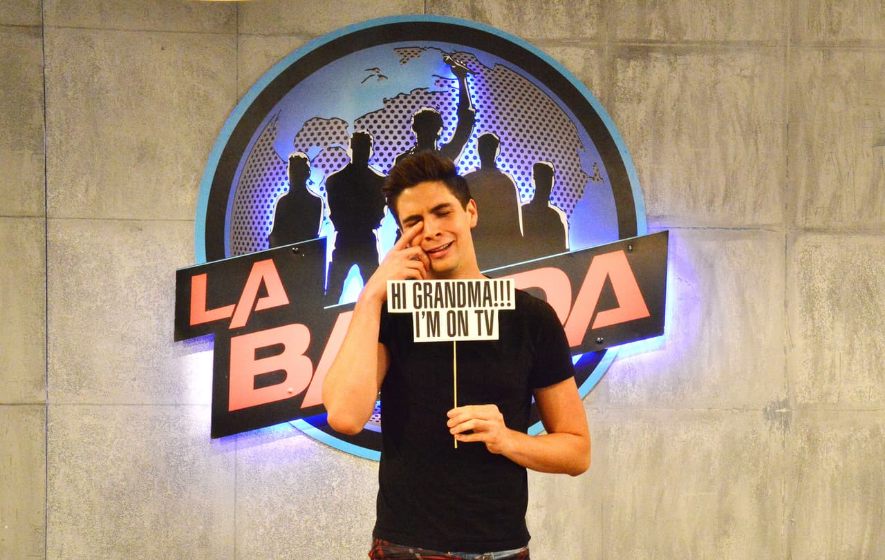 No todo puede ser ensayo, estudio y mucha concentración. Los chicos se tomaron un break del día y día and they played around.