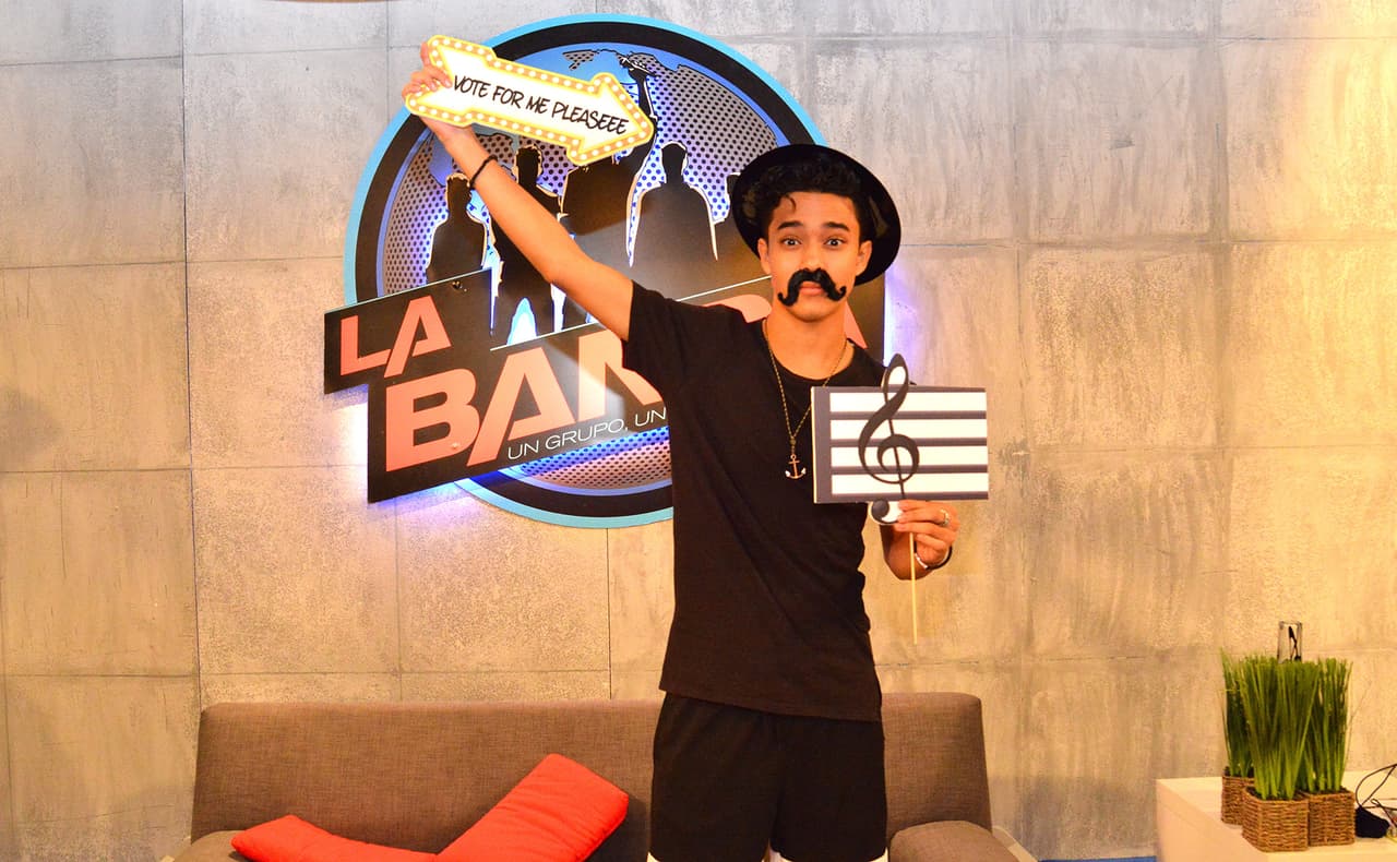 No todo puede ser ensayo, estudio y mucha concentración. Los chicos se tomaron un break del día y día and they played around.