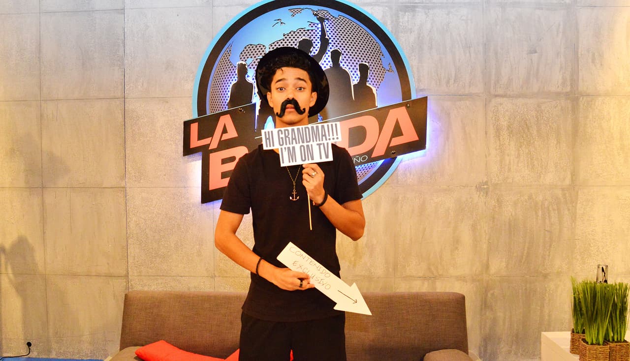 No todo puede ser ensayo, estudio y mucha concentración. Los chicos se tomaron un break del día y día and they played around.