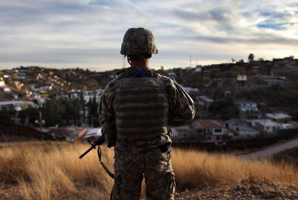 Autoridades estadounidenses por su parte han reforzado la vigilancia en su frontera sur.