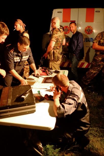 Socorristas en el sitio del accidente cerca de la ciudad de Shaktarsk.