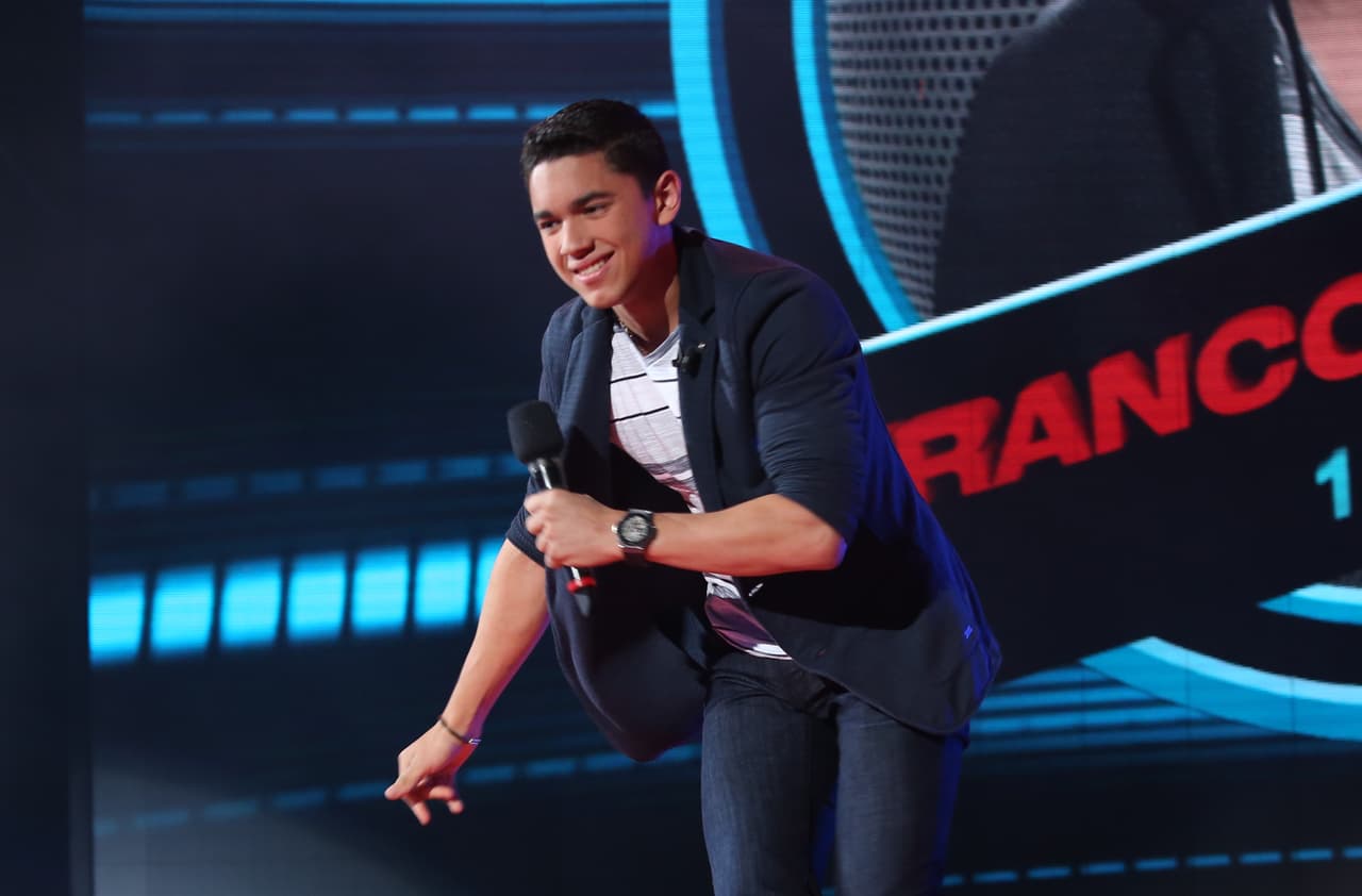 Otro chico que nos dejó boquiabiertos con su fuerte voz y old soul. In love!