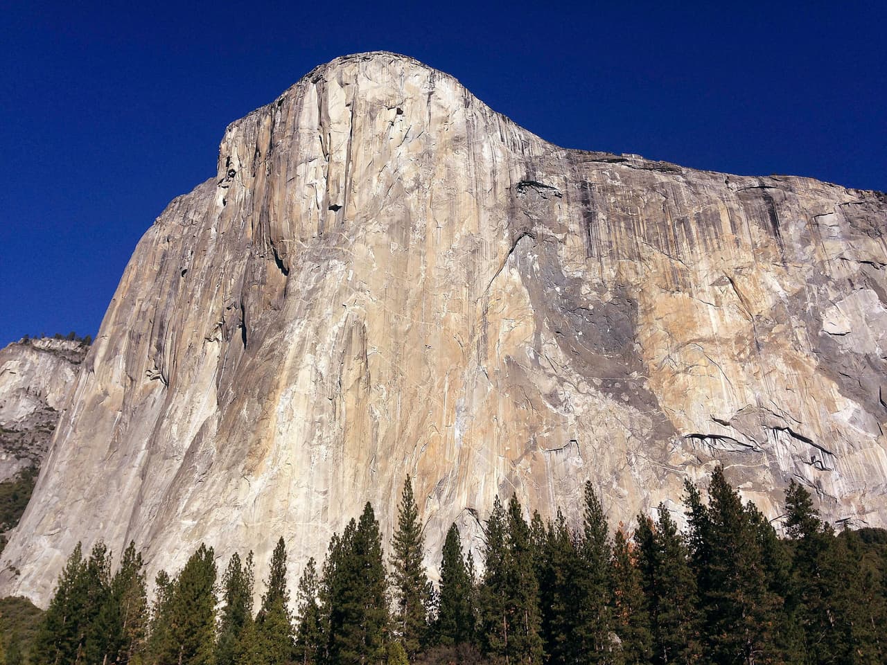 El Servicio de Parques Nacionales también incluyó a Yosemite en uno de sus listados. Esta emblemática zona protegida de California ocupó el sexto lugar registrando más de 4 millones de visitas durante el 2018.