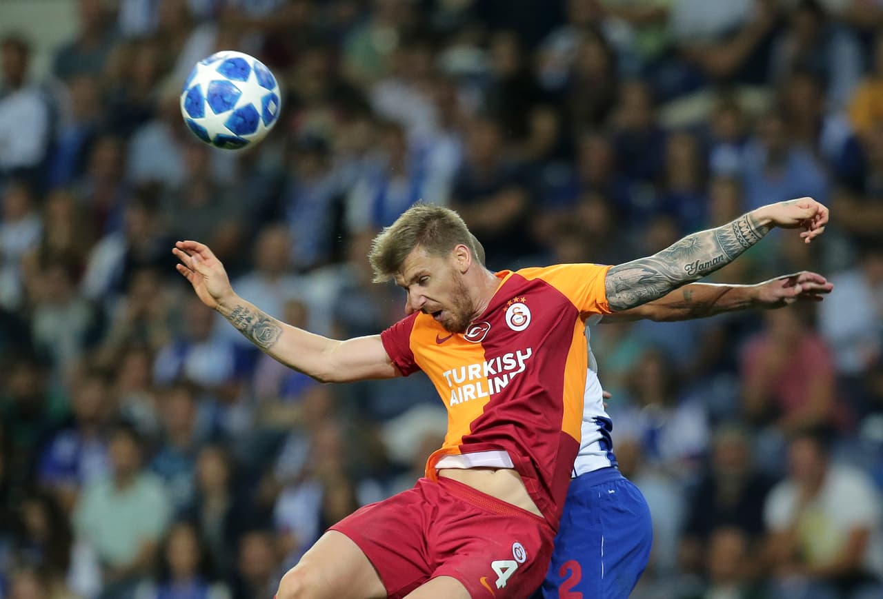 Pero solamente se quedó en un gran esfuerzo y perdieron los visitantes turcos, que se quedan con tres unidades. El Porto, con la victoria alcanza las cuatro unidades en el Grupo D.