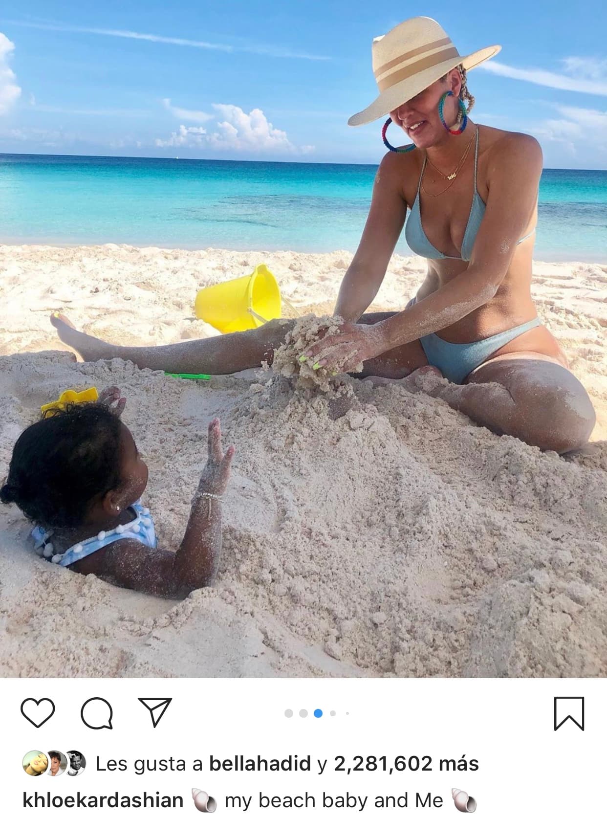 Por medio de su 
<b><a href="https://www.instagram.com/khloekardashian/" target="_blank">cuenta</a> </b>de Instagram, 
<b><a href="https://www.univision.com/famosos/khloe-kardashian-quedo-totalmente-confundida-al-recibir-un-mensaje-de-su-ex-tristan-thompson-fotos" target="_blank">la menor de las hermanas Kardashian</a></b> compartió divertidas imágenes de ella y su bebé, de un año.