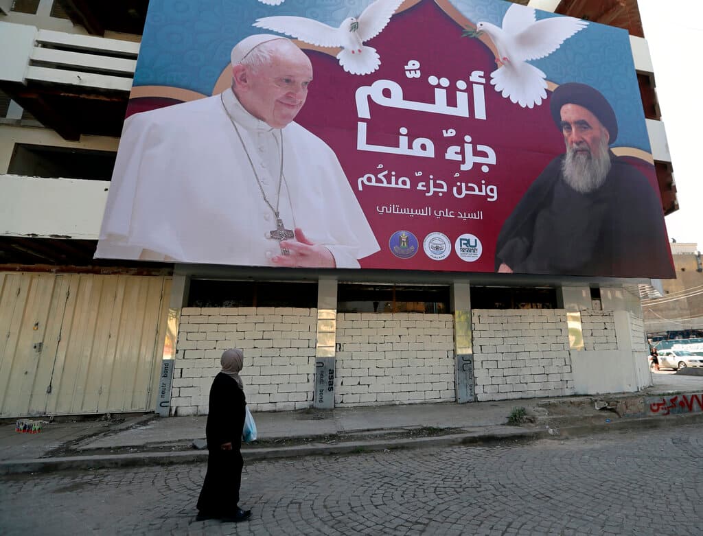 El encuentro de Francisco con al-Sastani, el gran ayatola, cuya “fetua” hizo que mucha gente se incorporase a milicias chiítas a luchar contra Estado Islámico. La reunión se espera que sea 
<b>uno de los puntos claves del recorrido</b>. En una cartel de una calle de Bagdad se lee en árabe: "Tú eres parte de nosotros y nosotros parte de ti".