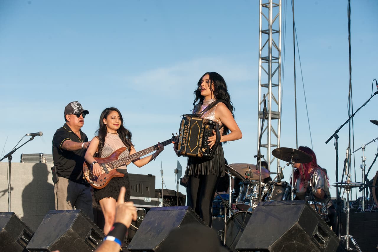 7 escenarios y mas de 50 artistas en 3 dias fueron los ingredientes para PuebloFest el 17 al 19 de marzo donde llegaron personas para disfrutar de todo el estado de California.