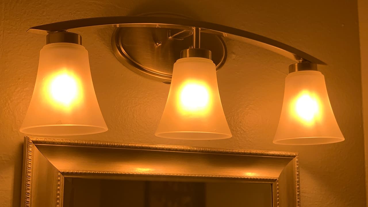 De esta manera puedes comparar el precio del servicio con las diferentes compañías de electricidad basado en tu consumo.