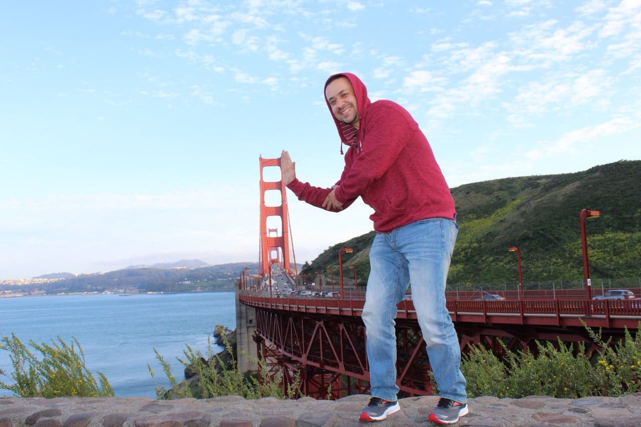 Y sigue
<b>La Bestia</b> con sus juegos y fotos artísticas para tener enseñárselas a su amistades y familiares.
<br>