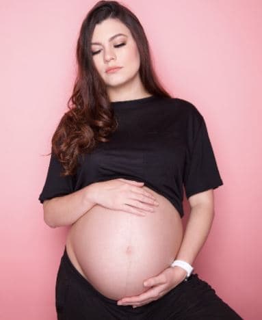 Natalia se pronunció respecto a la petición de su suegro: “(lo de la prueba de ADN) fue algo que me sorprendió porque no salió de Sergio Jr., es algo nuevo, pero lo tomé muy bien. Cuando lo vi la primera vez hasta lloré, no podía creer lo que estaba viendo, pero sé que no viene de él, entonces estoy más tranquila", dijo al programa de televisión “Un Nuevo Día”.