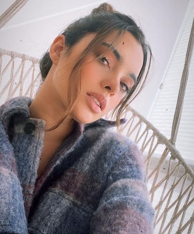 "Yo estoy muy tranquila, de mi vida de amor no me gusta hablar la verdad, eso siempre lo he mantenido muy íntimo, muy para mí, pero 
<b>ahorita estoy muy tranquila</b>, muy enfocada en Quererlo Todo", dijo recientemente al programa Hoy. 
<br>