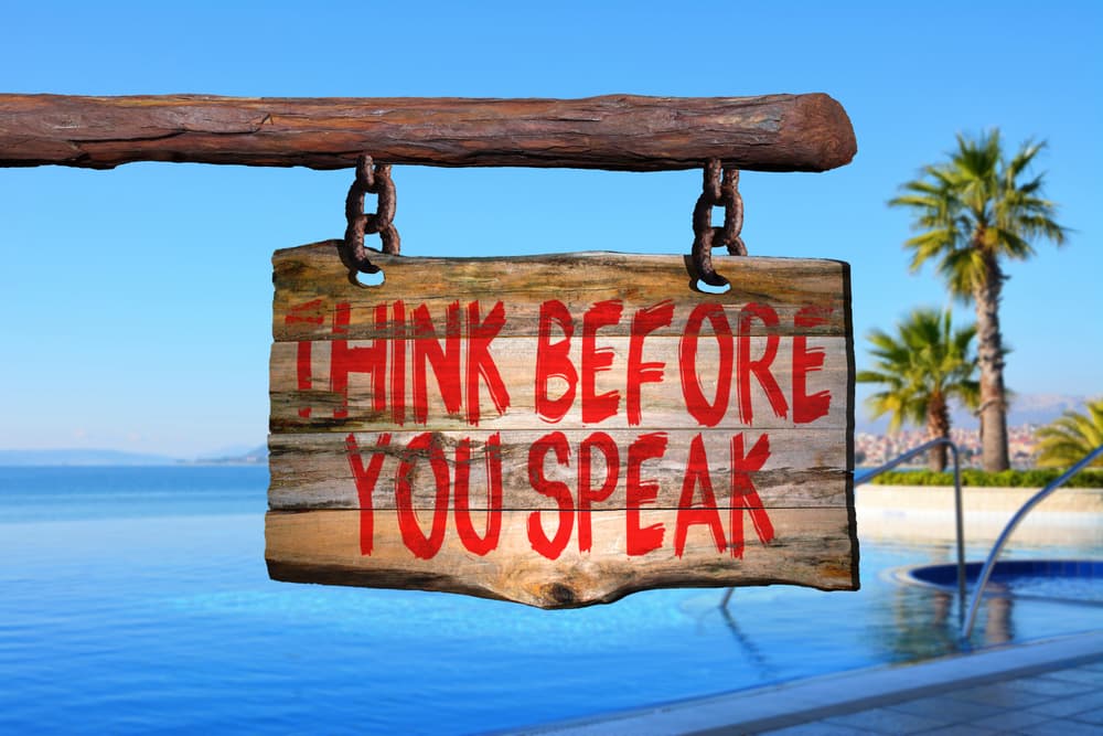 <b>SAGITARIO</b>
<br>Te recomiendo que durante estos días pienses bien antes de hablar porque podrías decir algo de lo que te podrías arrepentir en un futuro.