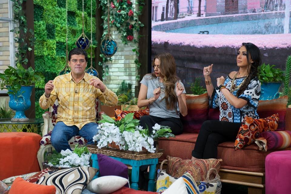 ¿Un Bailecito? Burro, Galilea y Cynthia mostrando sus mejores pasos. (1 de agosto)