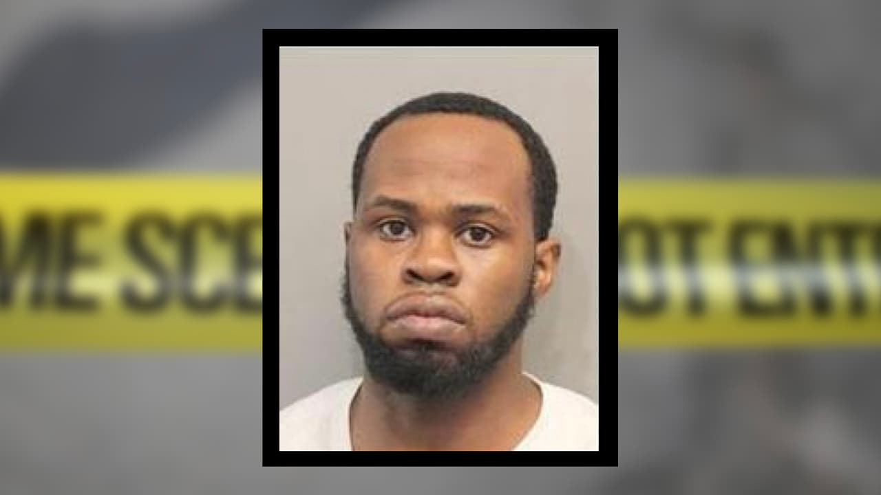 ¿Lo has visto?: Autoridades lo buscan por abusar de un niño y por posesión de pornografía infantil